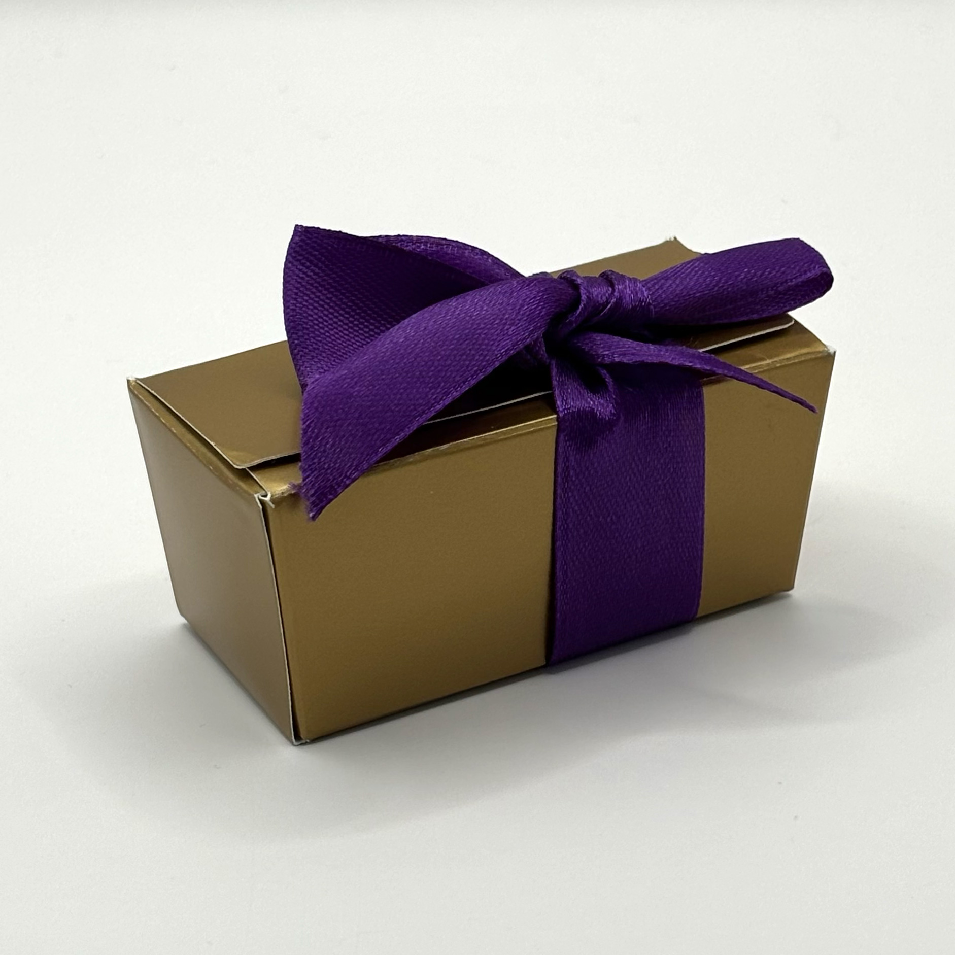 doosje met 2 heerlijke lavendel bonbons van byNick